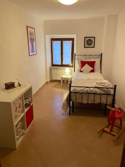 Casa Vacanze Fonte Del Menotre 福利尼奥 外观 照片